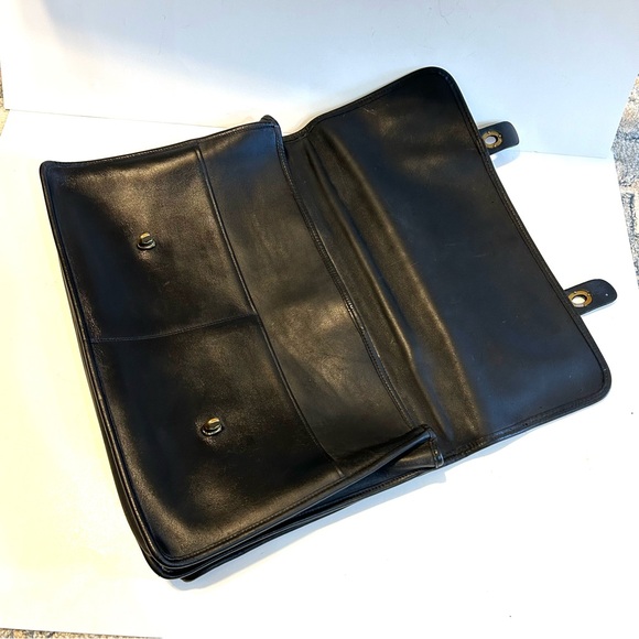 Coach Vintage Top Handle Briefcase in Fabulous Condition. Brass Hardware. - Picture 5 of 11